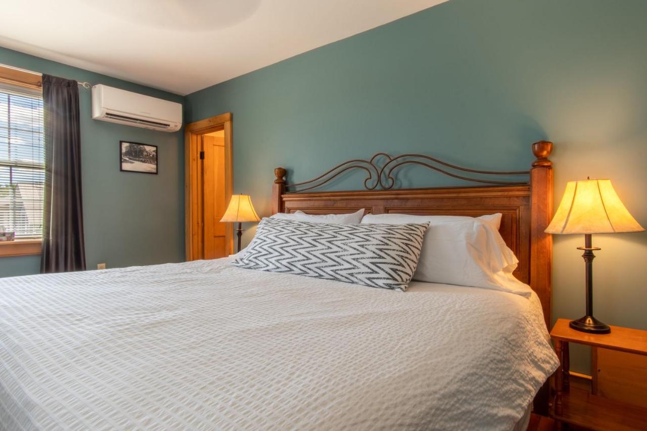 Campbellford Emilyville Inn מראה חיצוני תמונה