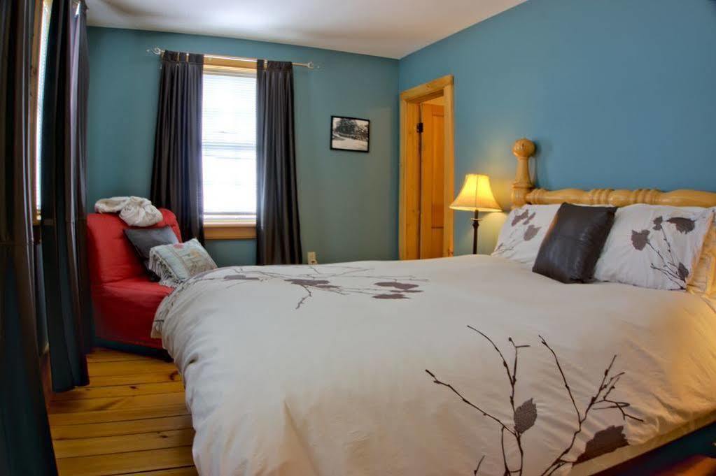 Campbellford Emilyville Inn מראה חיצוני תמונה